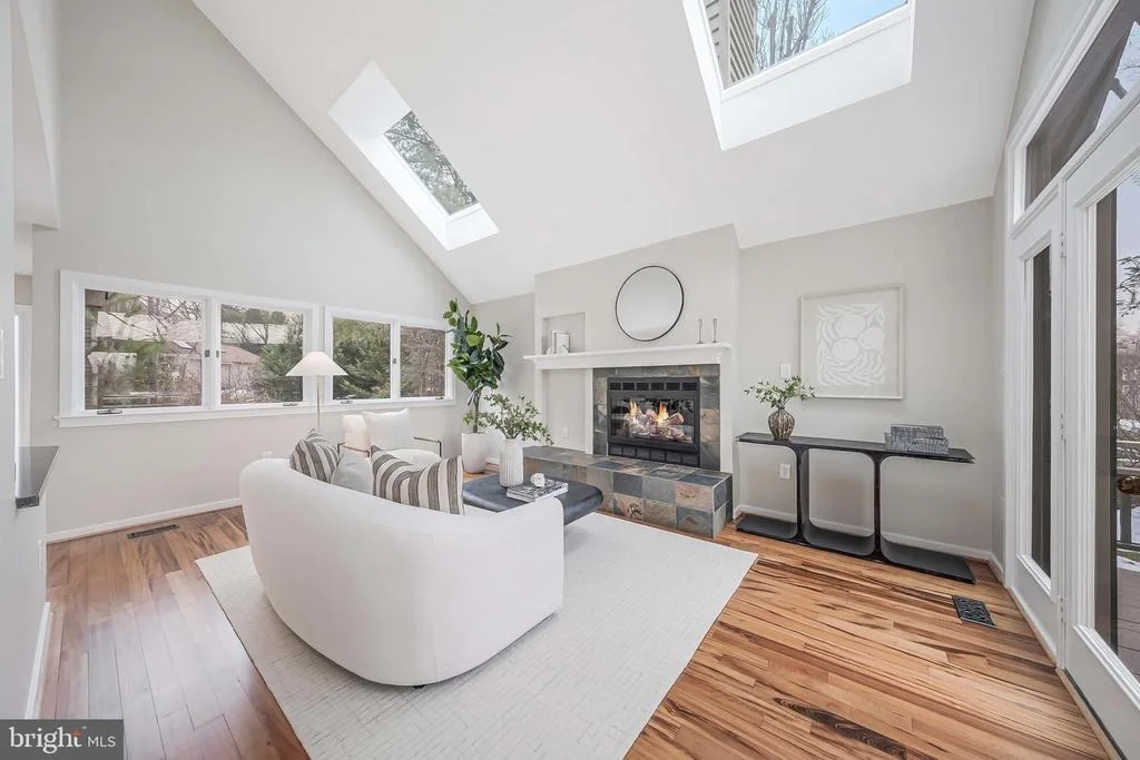 Photo of 12021 WALNUT BRANCH ROAD