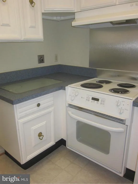 Photo of Unit 103C at 3640 GLENEAGLES DRIVE