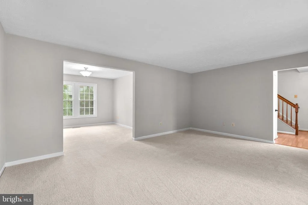 Photo of 9571 KINGS GRANT ROAD