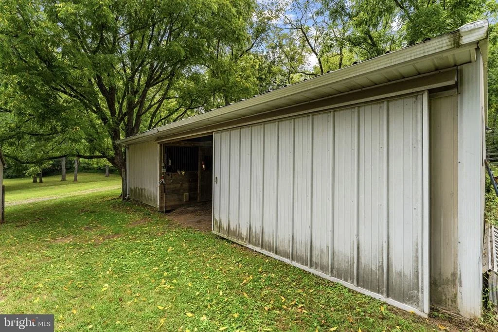 Photo of 39902 THOMAS MILL ROAD