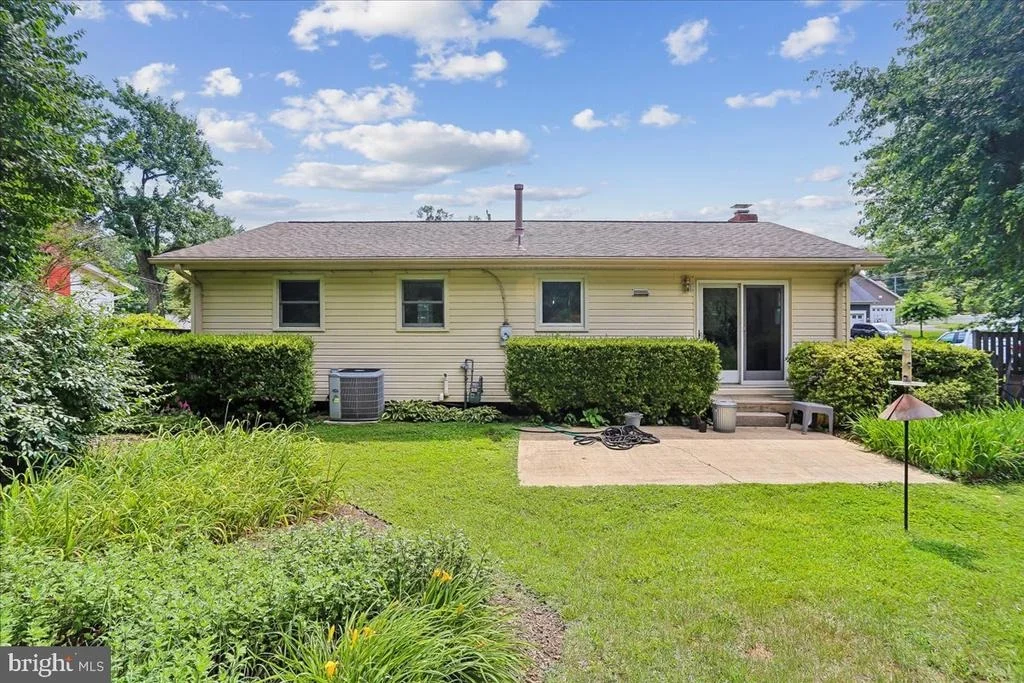 Photo of 3604 HERITAGE LANE