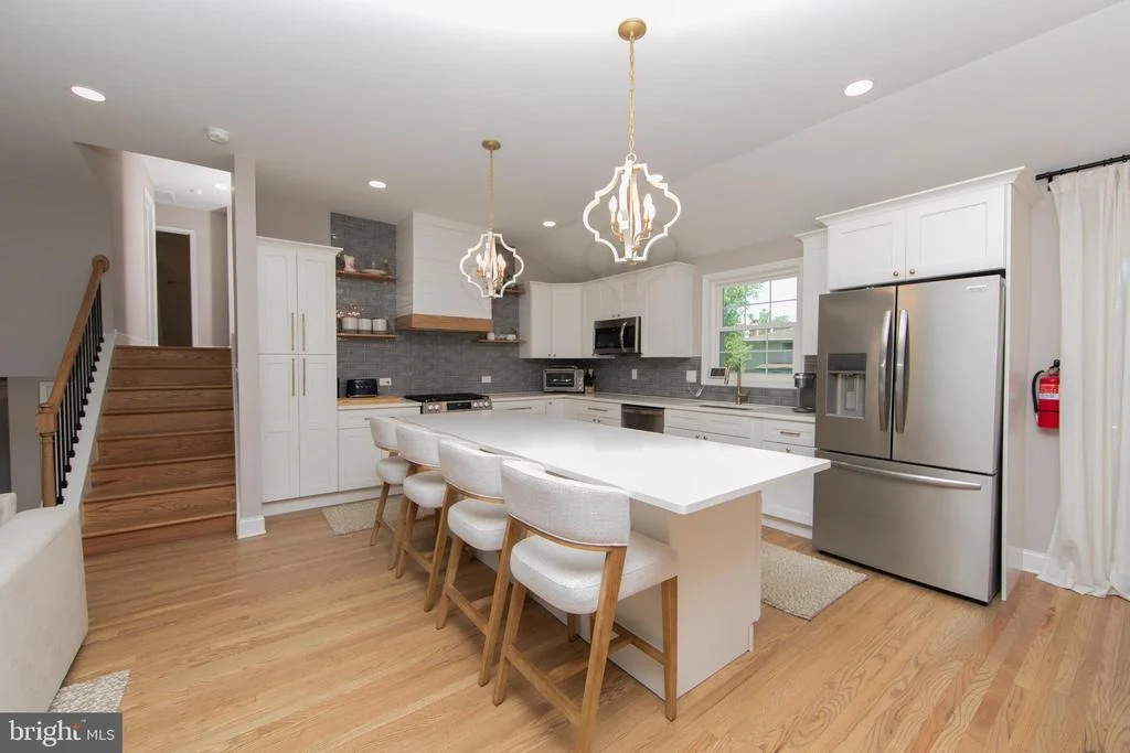 Photo of 507 HOWARD ROAD