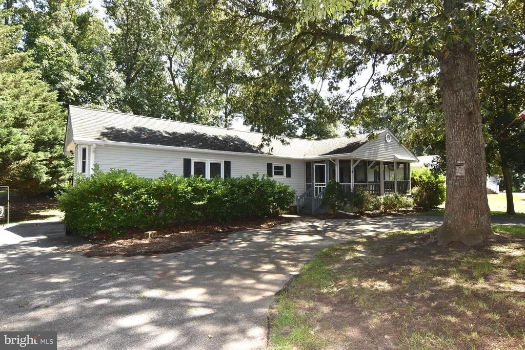 Photo of 6 BREAKWATER DRIVE