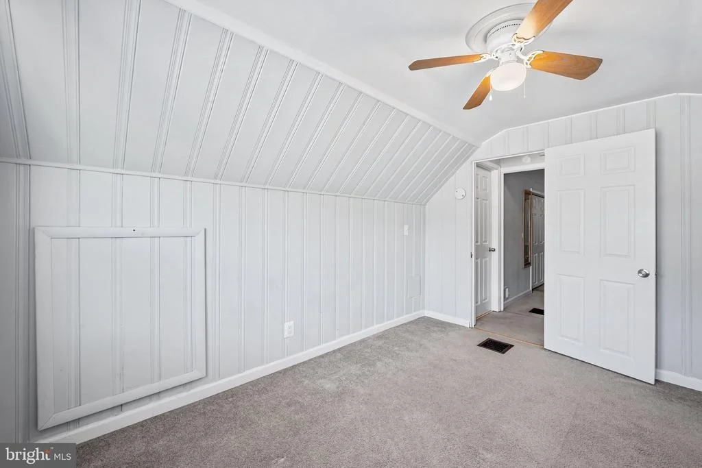 Photo of 825 CLIFFEDGE ROAD