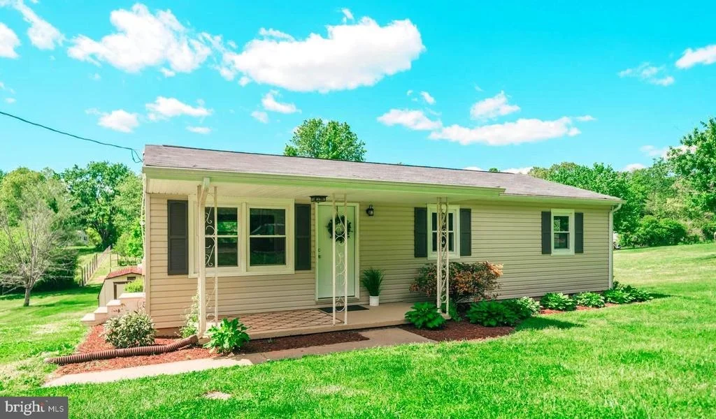 Photo of 3273 MEANDER RUN ROAD
