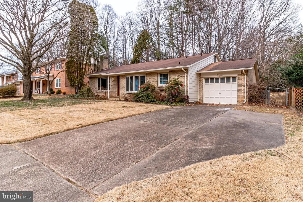 Photo of 5204 PUMPHREY DRIVE