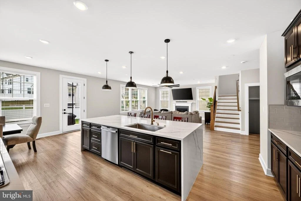 Photo of 7973 LAWNDALE CIRCLE