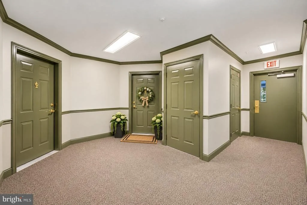 Photo of Unit 1D at 3840 NORMANDY DRIVE