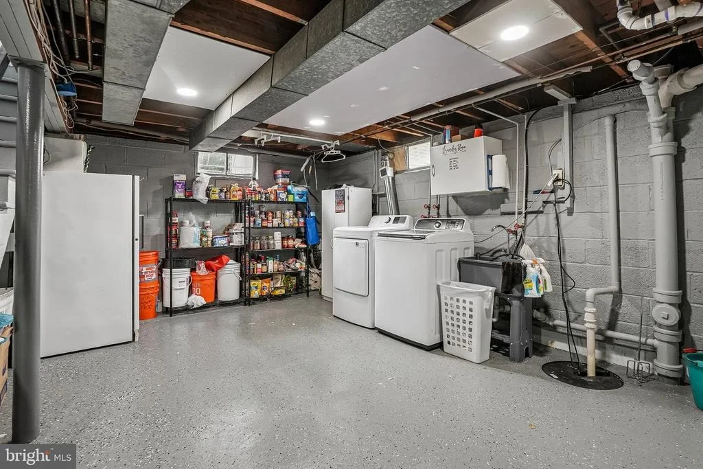 Photo of 150 HAWTHORNE DRIVE