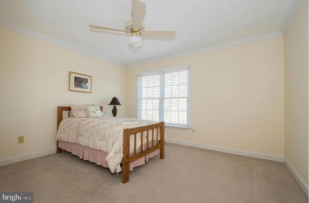 Photo of 9417 THORNEDIKE DRIVE
