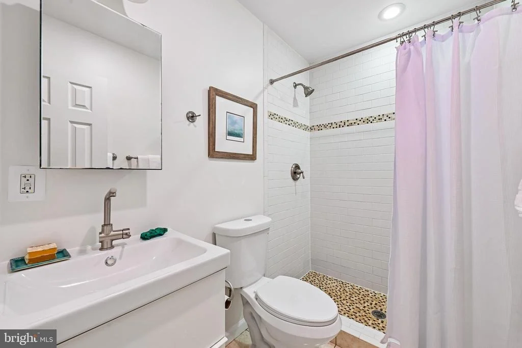 Photo of 123 7TH STREET NE