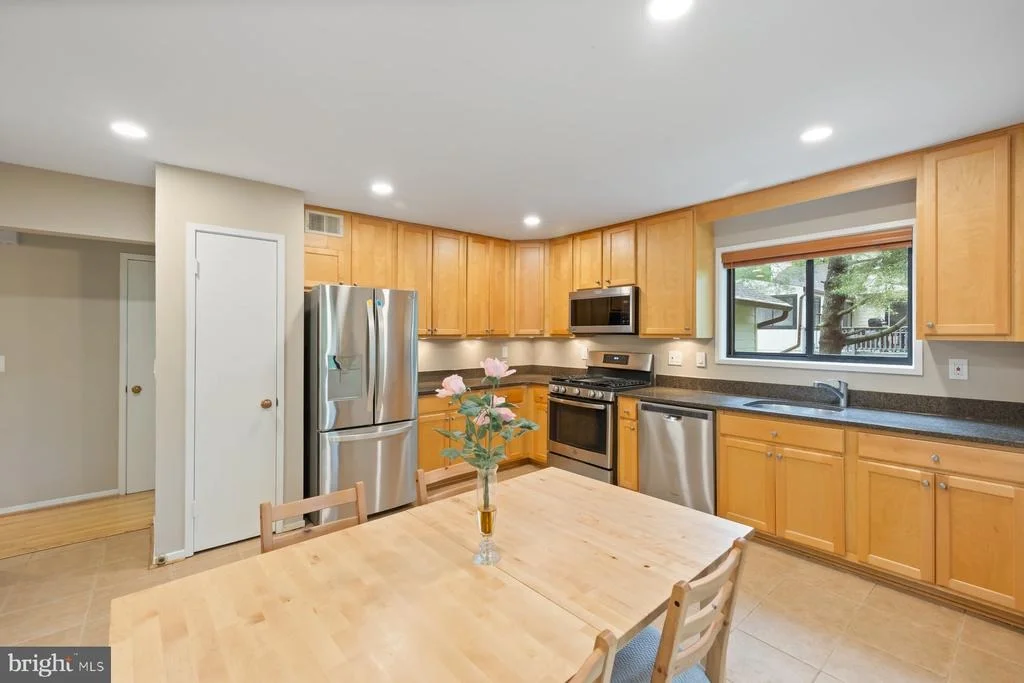 Photo of 11004 BROAD GREEN DRIVE