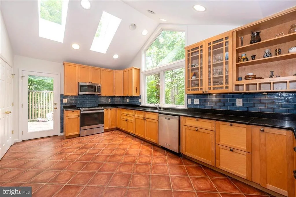 Photo of 9441 HOLBROOK