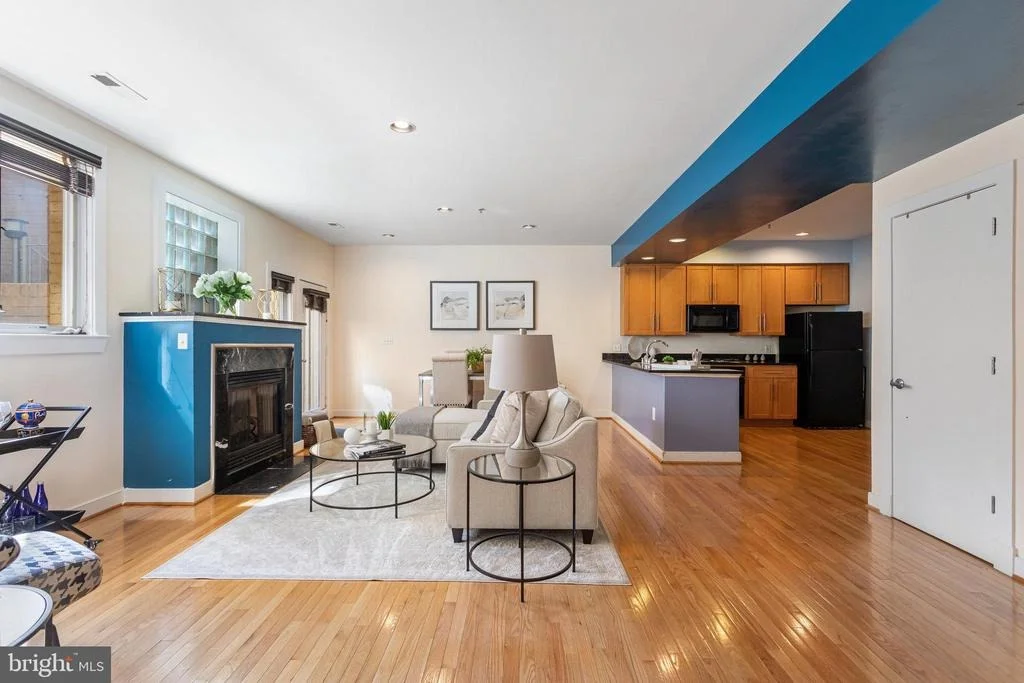 Photo of Unit 3 at 2363 CHAMPLAIN STREET NW