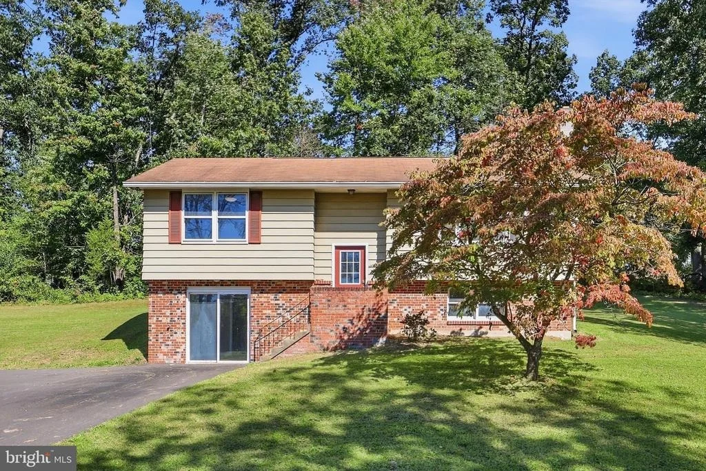 Photo of 10652 DORCUS ROAD