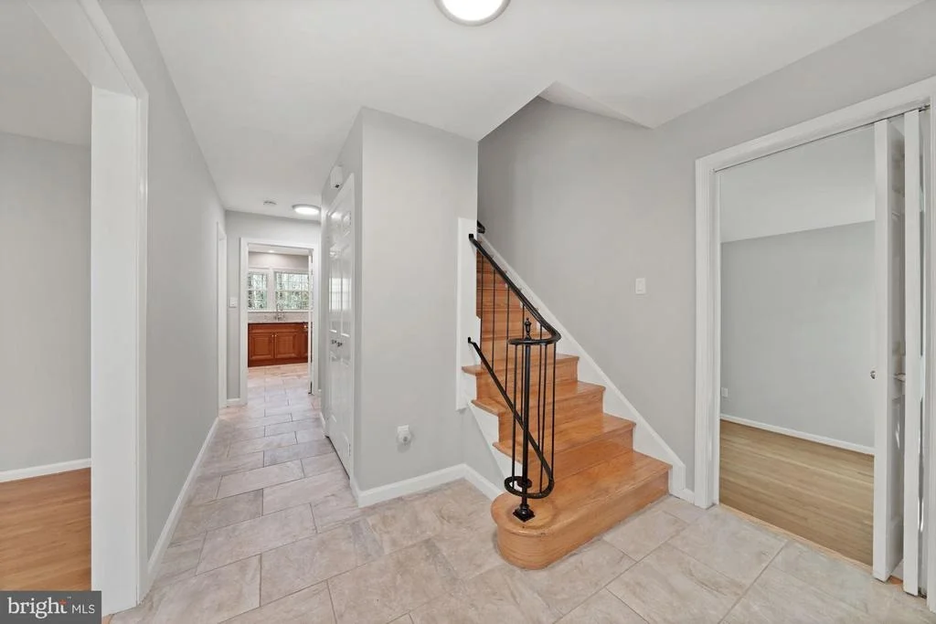 Photo of 1445 LAUREL HILL ROAD