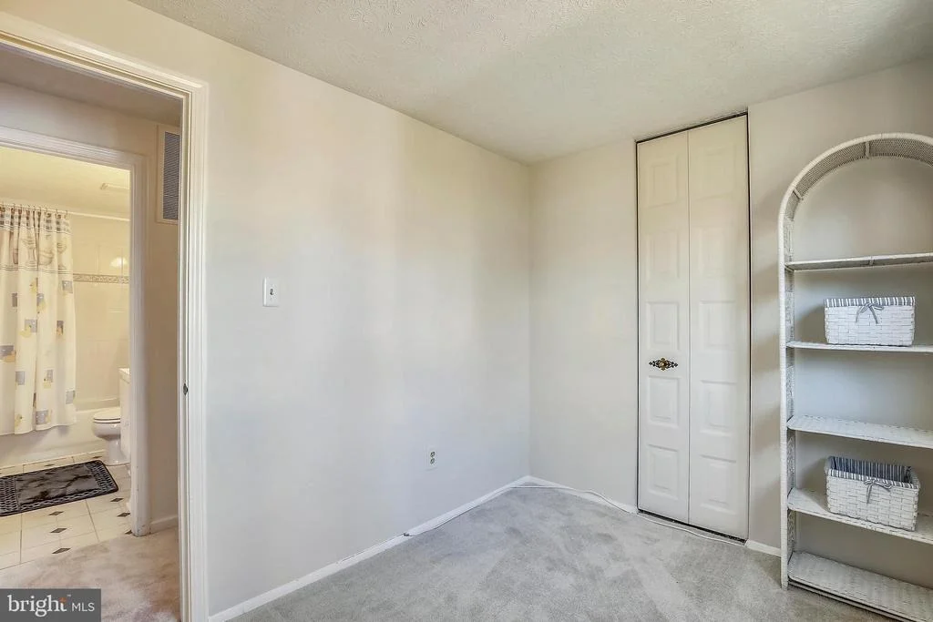 Photo of 19404 FRAMINGHAM DRIVE