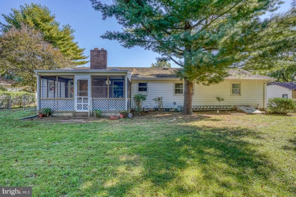 Photo of 54 MEADOW GLEN DRIVE