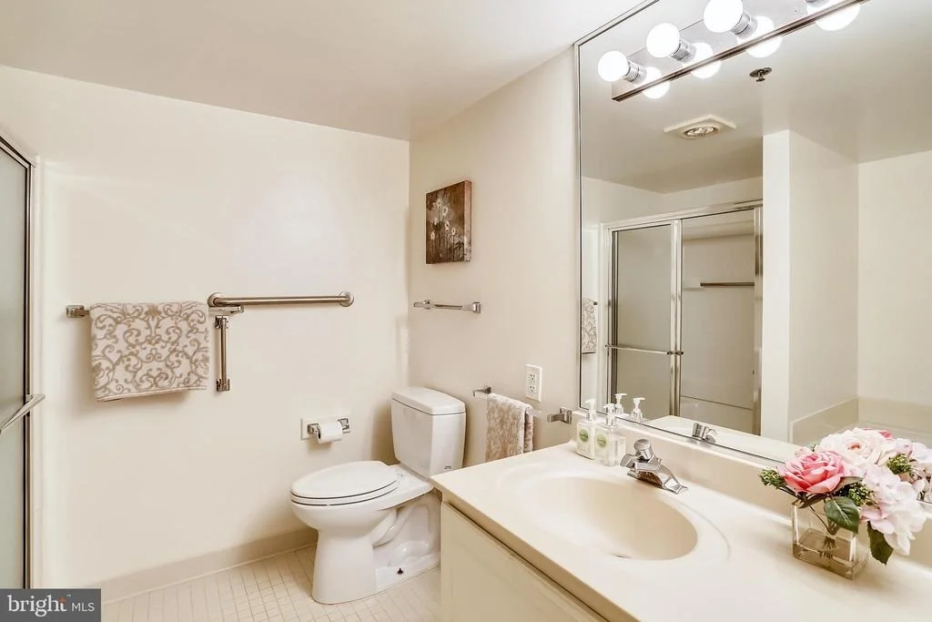 Photo of Unit 403 at 14801 PENNFIELD CIRCLE