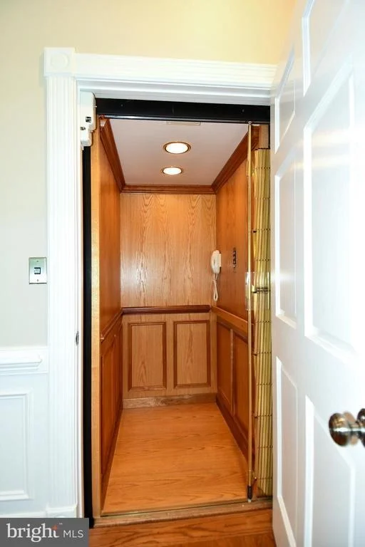 Photo of 7808 SOUTHDOWN ROAD