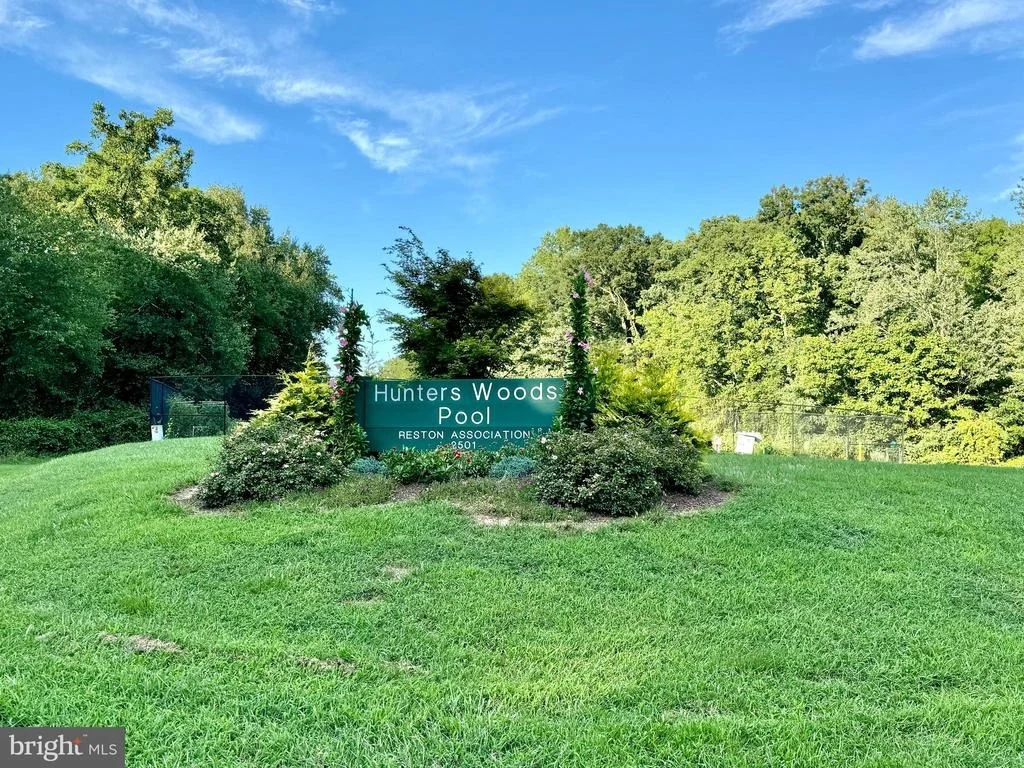 Photo of 2452 FREETOWN DRIVE