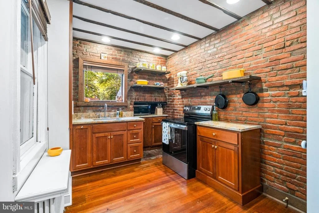 Photo of 212 E 3RD STREET