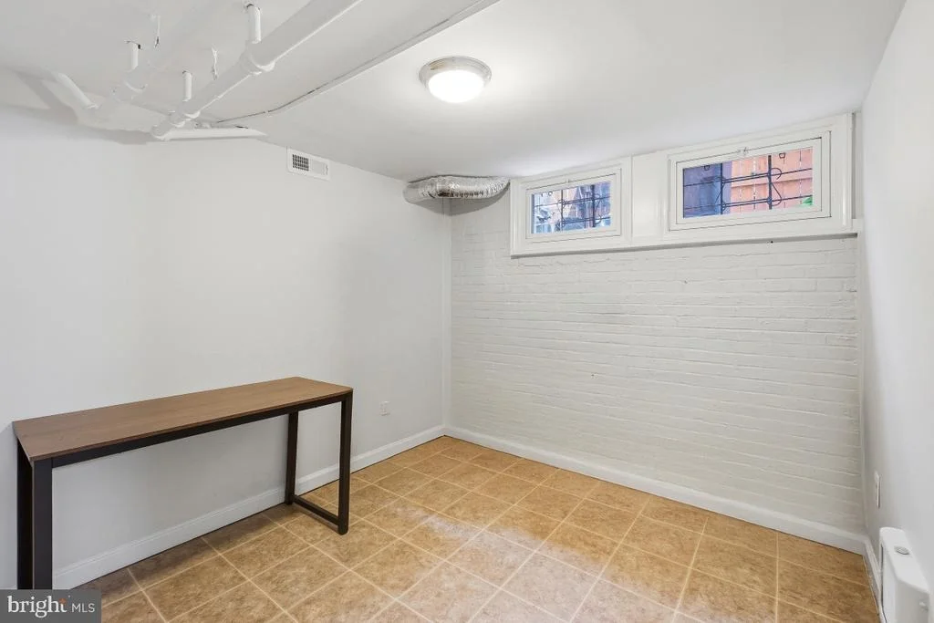 Photo of 6031 3RD STREET NW