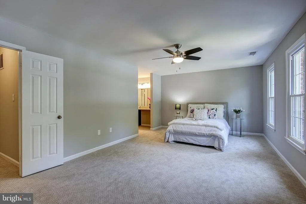 Photo of 7109 LONG VIEW ROAD