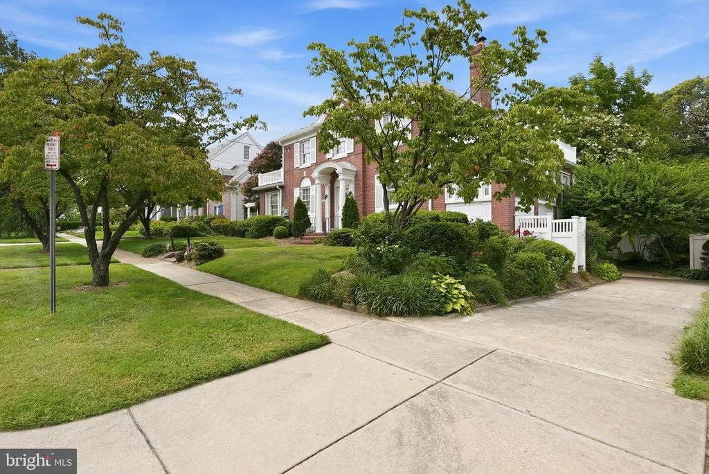 Photo of 1907 ROOKWOOD ROAD