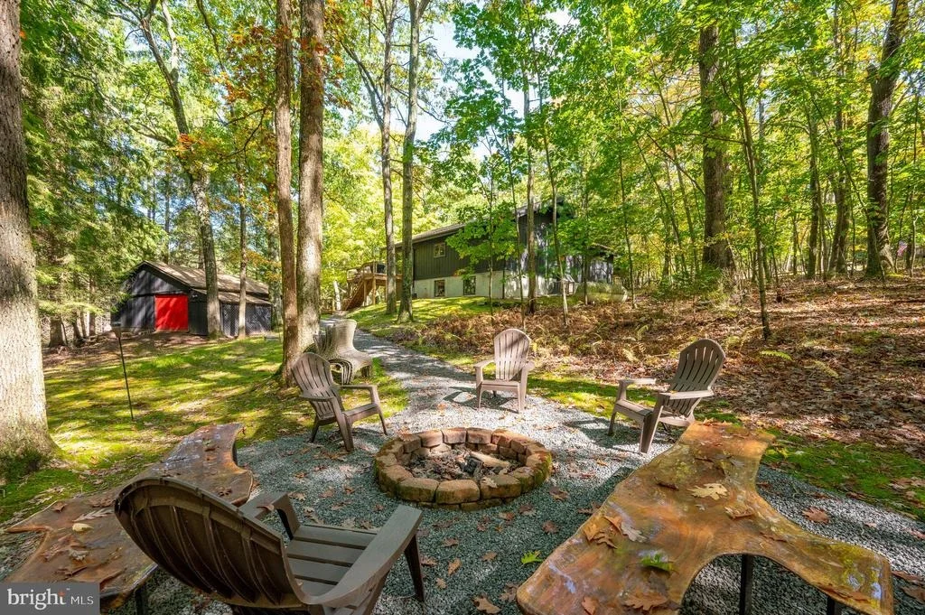 Photo of 106 LODGE CIRCLE