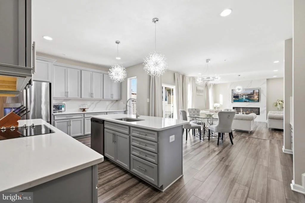 Photo of 23324 LINDSAY DRIVE