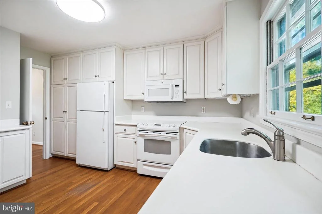 Photo of 11909 SMOKETREE ROAD