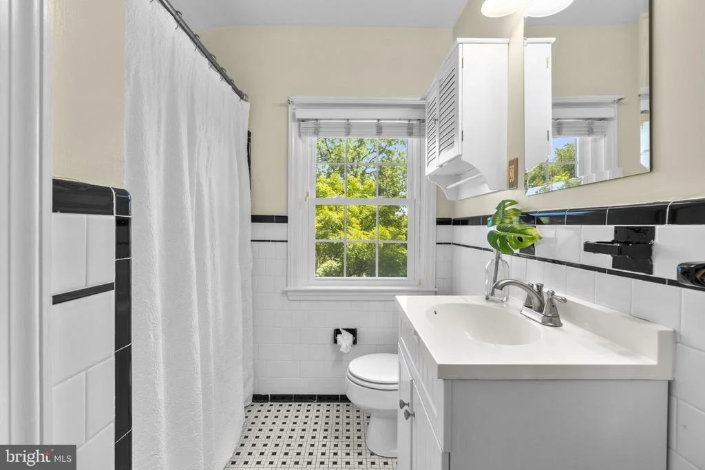 Photo of 28 DUNMORE ROAD