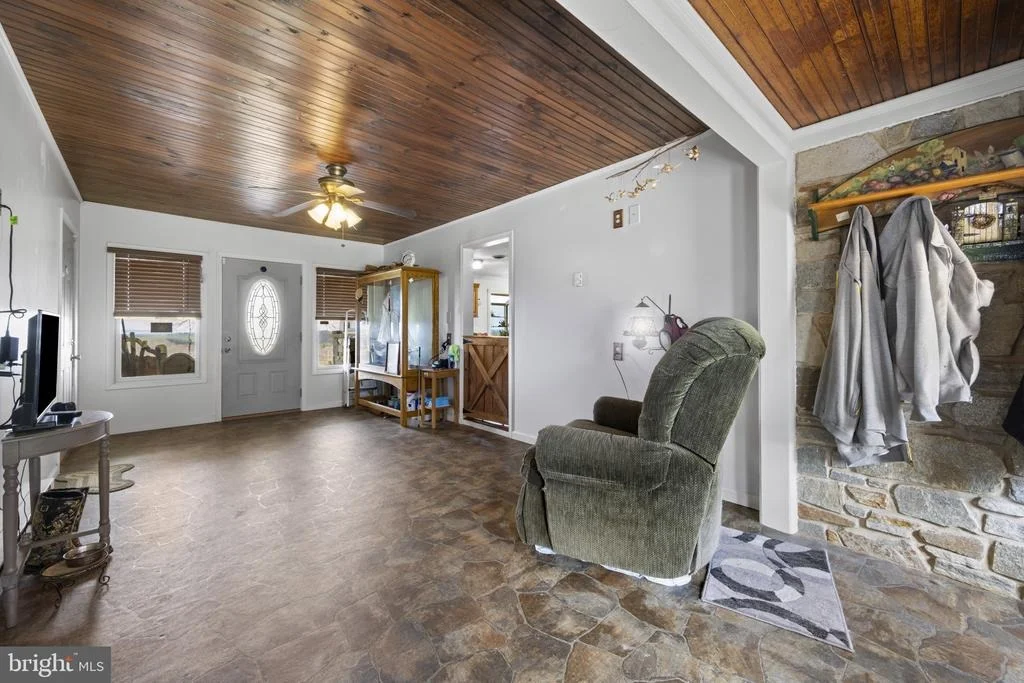 Photo of 5111 HANOVER PIKE