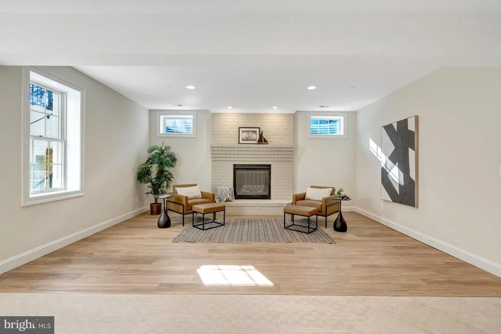 Photo of 1318 KURTZ ROAD