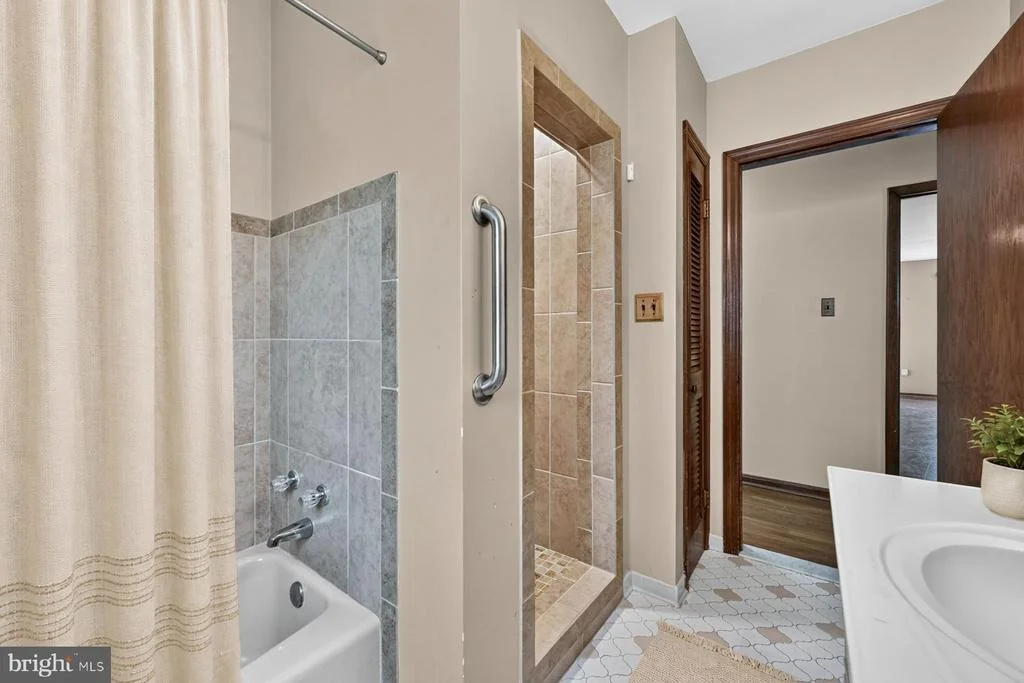 Photo of 1098 MAGOTHY CIRCLE