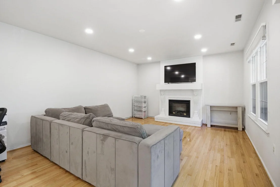 Photo of 124 ENGLEFIELD DRIVE
