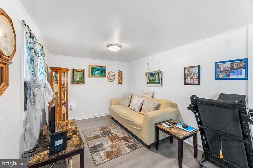 Photo of 21899 LOVERS LANE