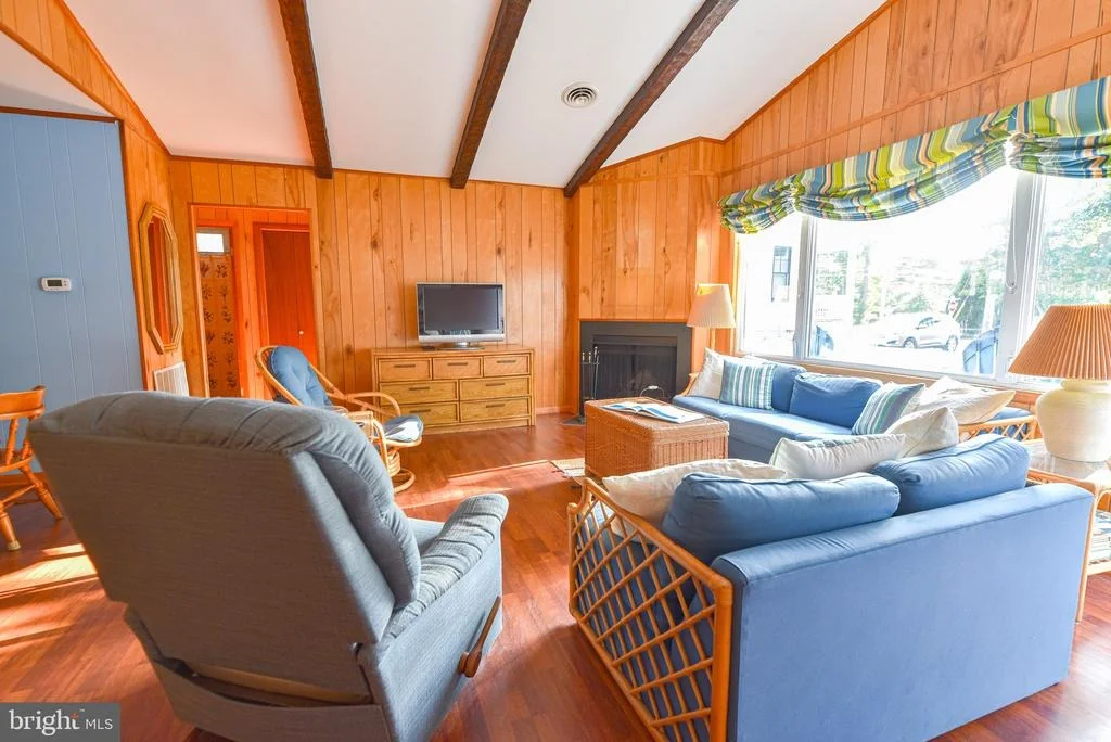 Photo of 503 FAIRWAY DRIVE