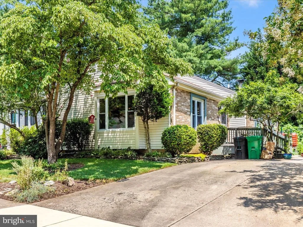Photo of 28 PAVILION DRIVE