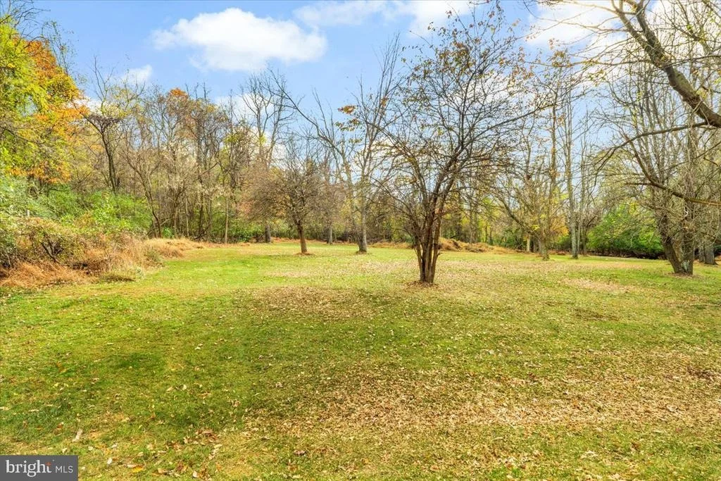 Photo of 4634 FELDSPAR ROAD