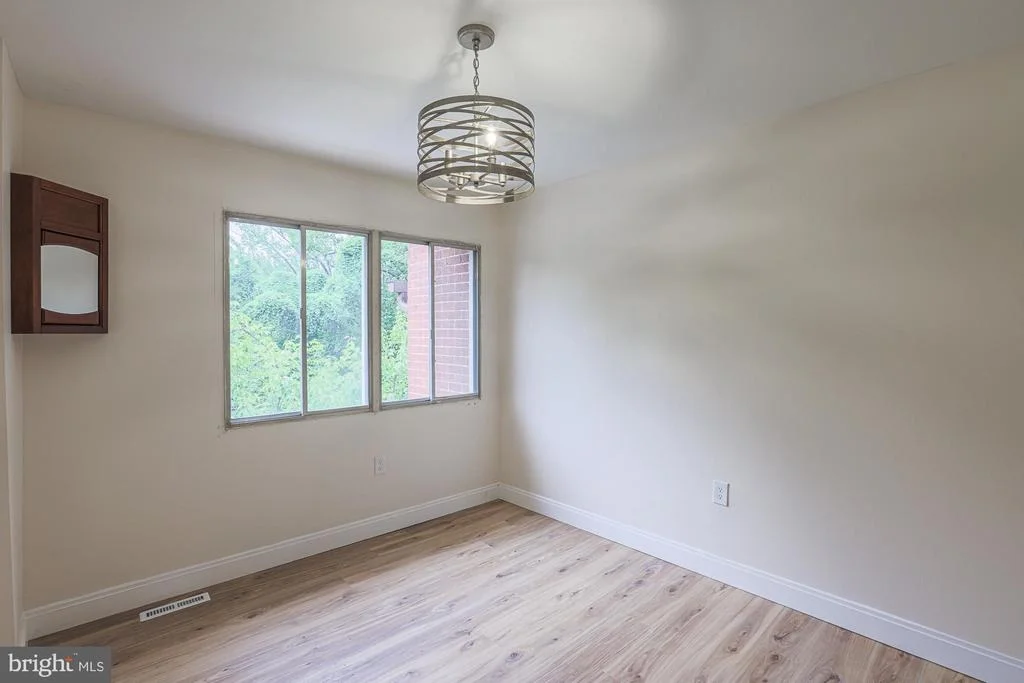 Photo of 1906 GREENHAVEN DRIVE