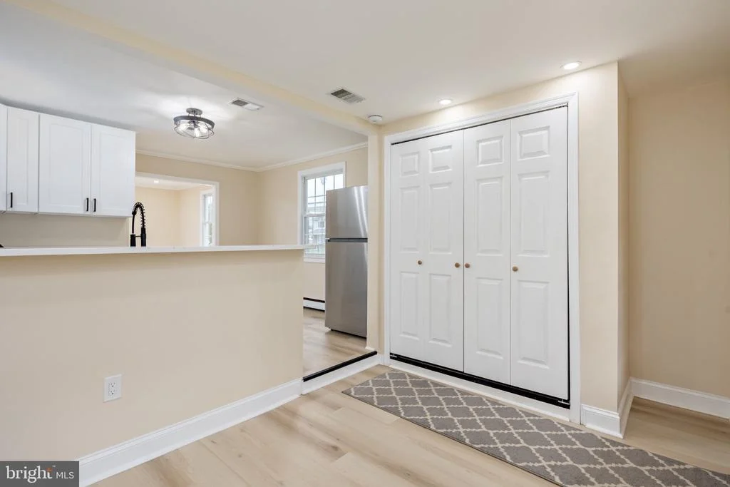 Photo of 8202 LONGPOINT ROAD