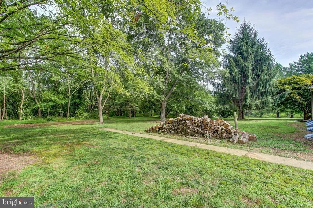 Photo of 16000 SCHAEFFER ROAD