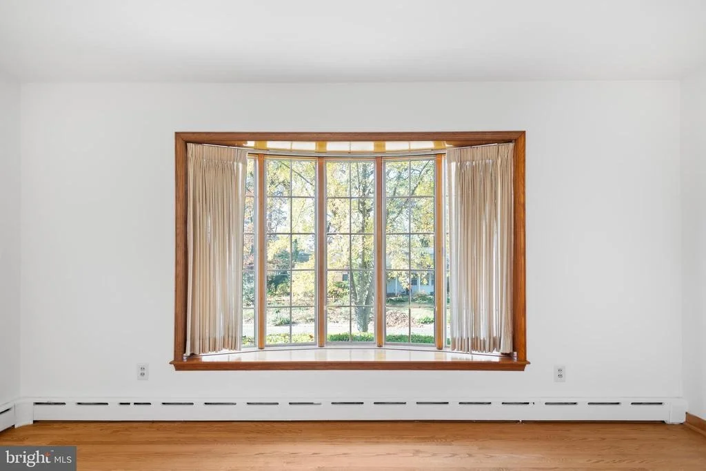 Photo of 10207 LARISTON LANE