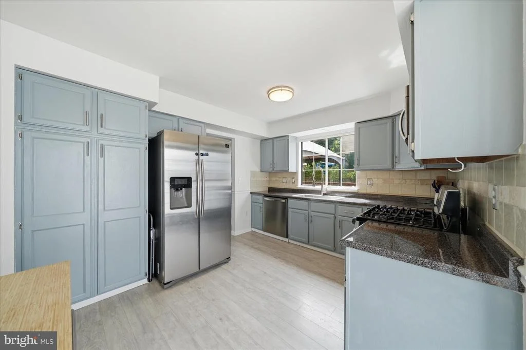 Photo of 7927 CITADEL DRIVE