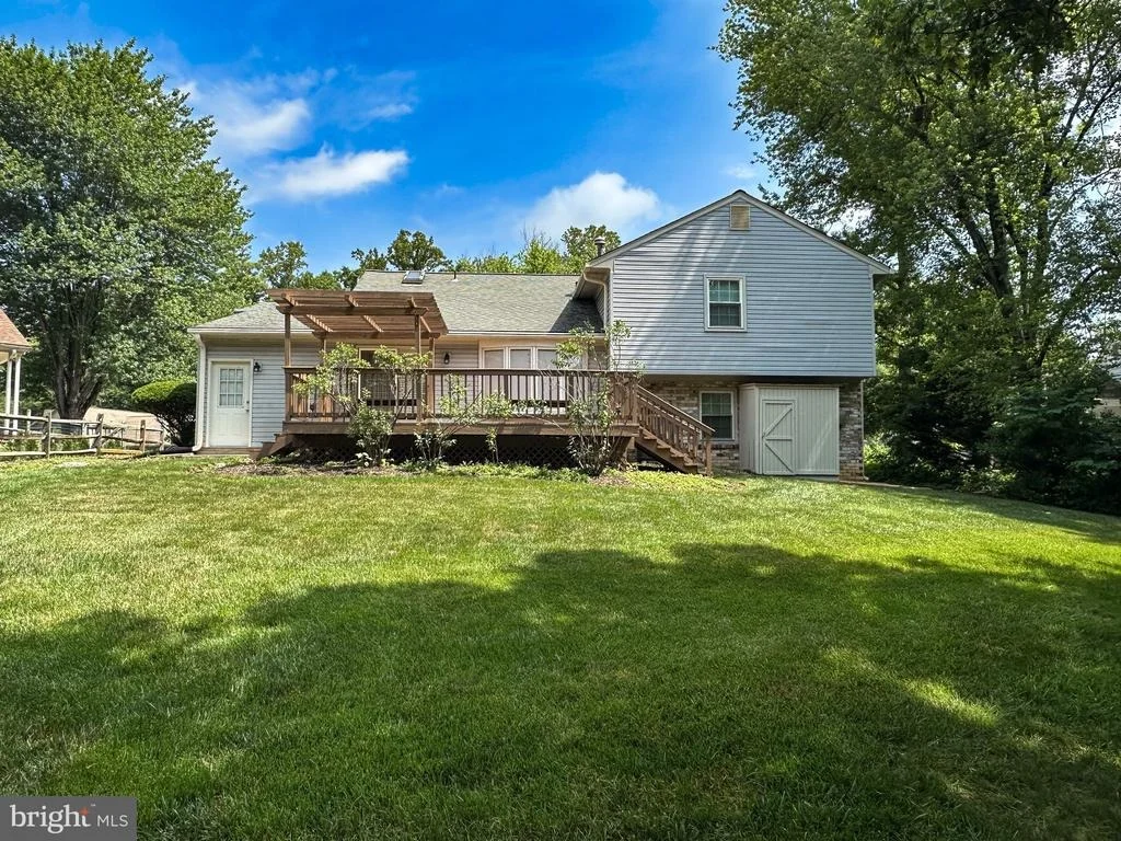 Photo of 2719 DEEPFORD DRIVE