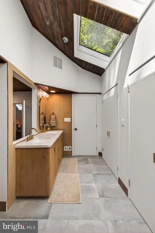 Photo of 2603 KLINGLE ROAD NW