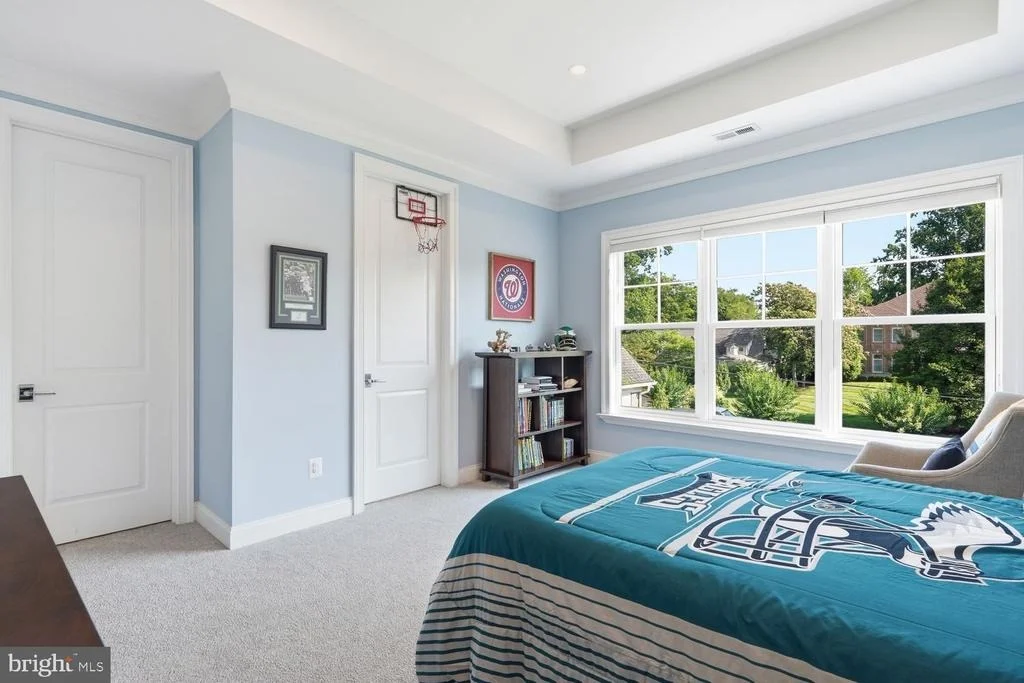 Photo of 6909 ARBOR LANE