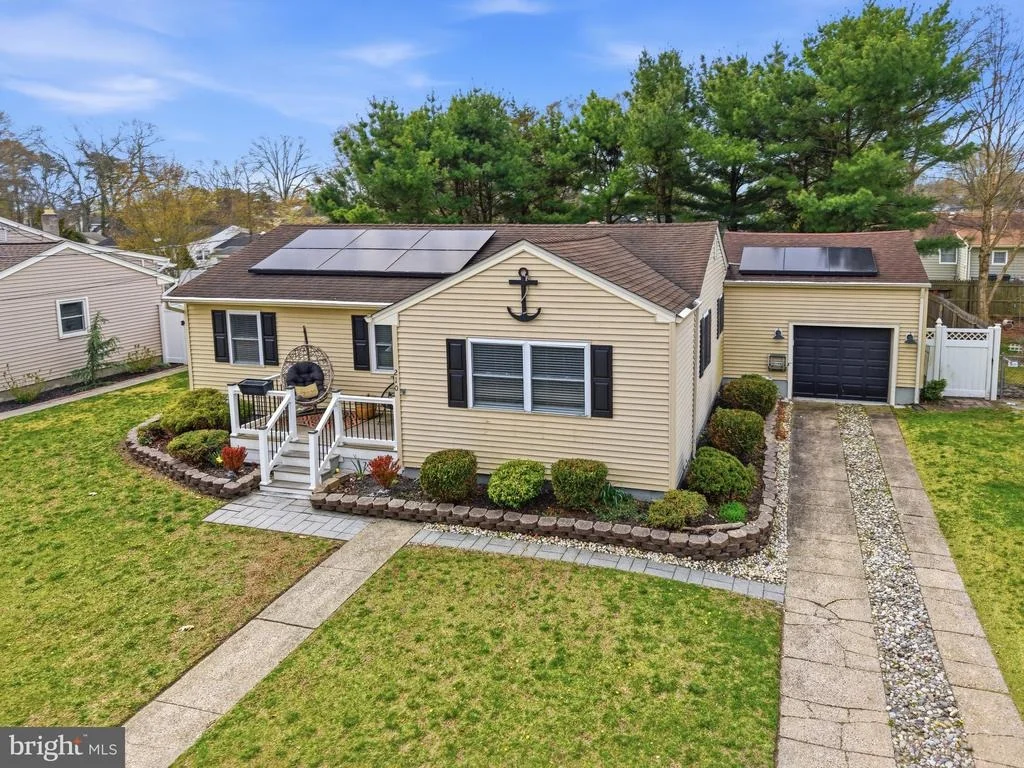 Photo of 210 RIDGEWOOD DRIVE
